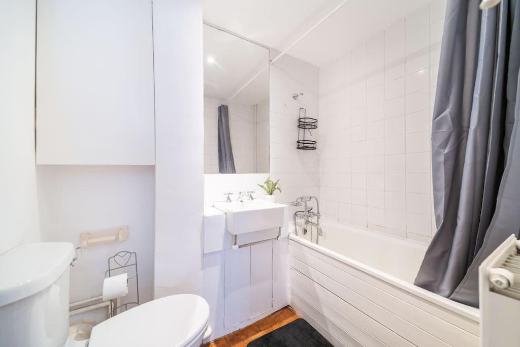 Beautiful One Bedroom Flat In Tavistock Place Лондон Экстерьер фото